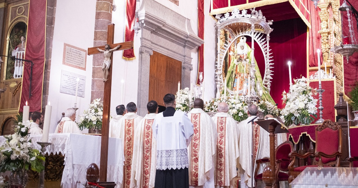 MISA DEL ARCIPRESTAZGO EN HONOR A NUESTRA SEÑORA DE CANDELARIA